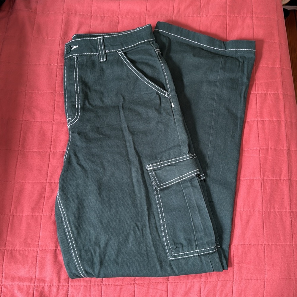 Green cargo pants